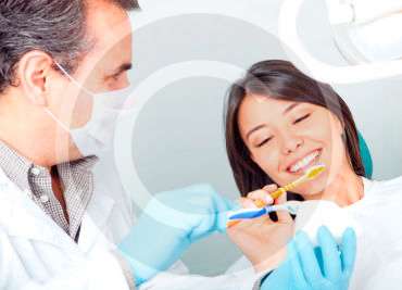 Dentist’s Healthy Teeth Holiday Wish List